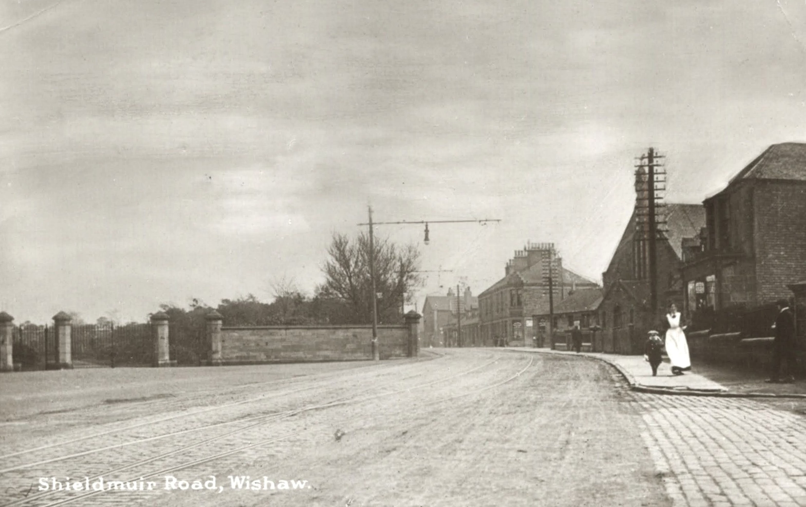 Shieldmuir Road, Craigneuk, Wishaw, early 1900's.