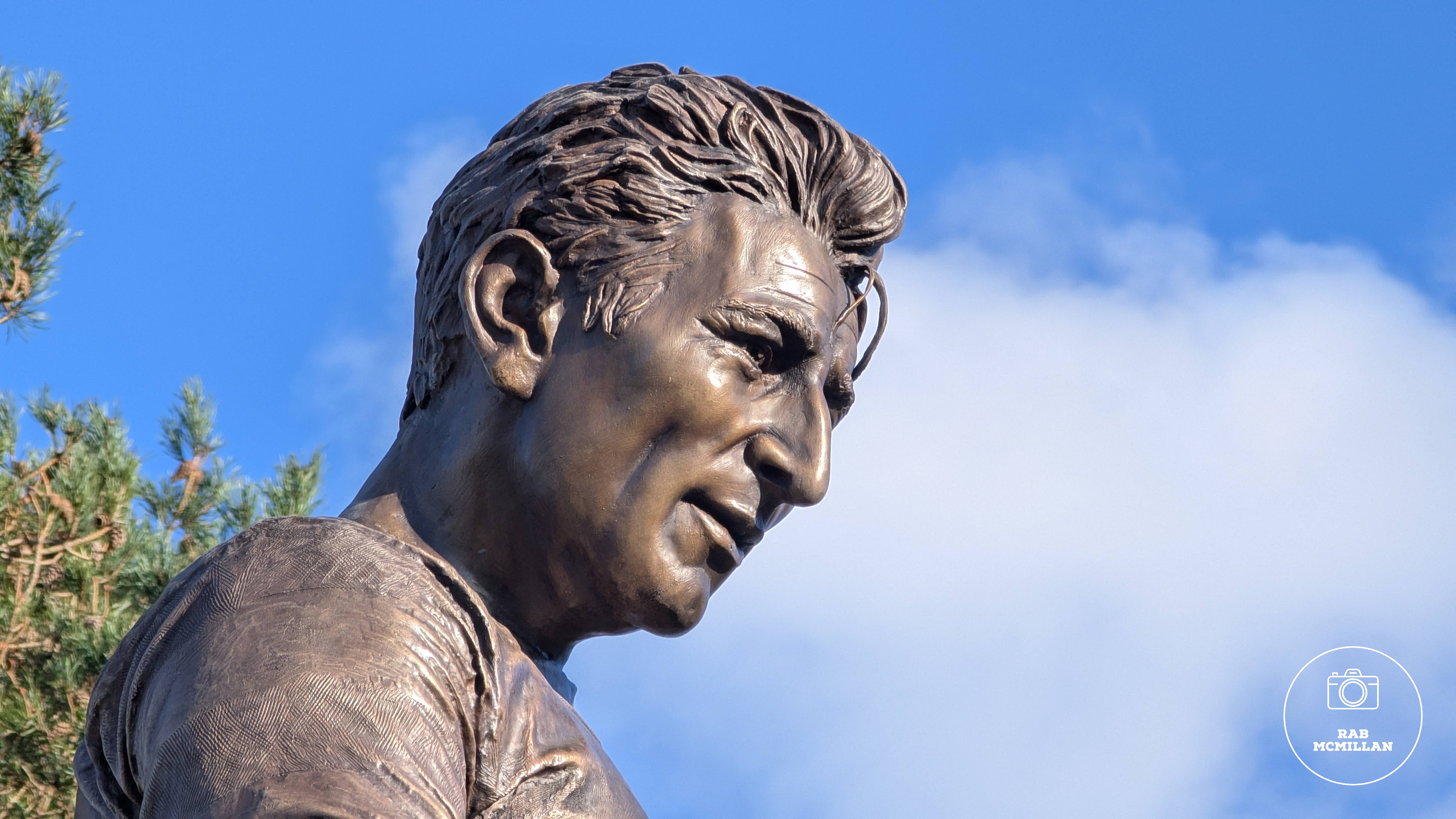Tommy Gemmell Statue, Craigneuk, Wishaw, 2026.