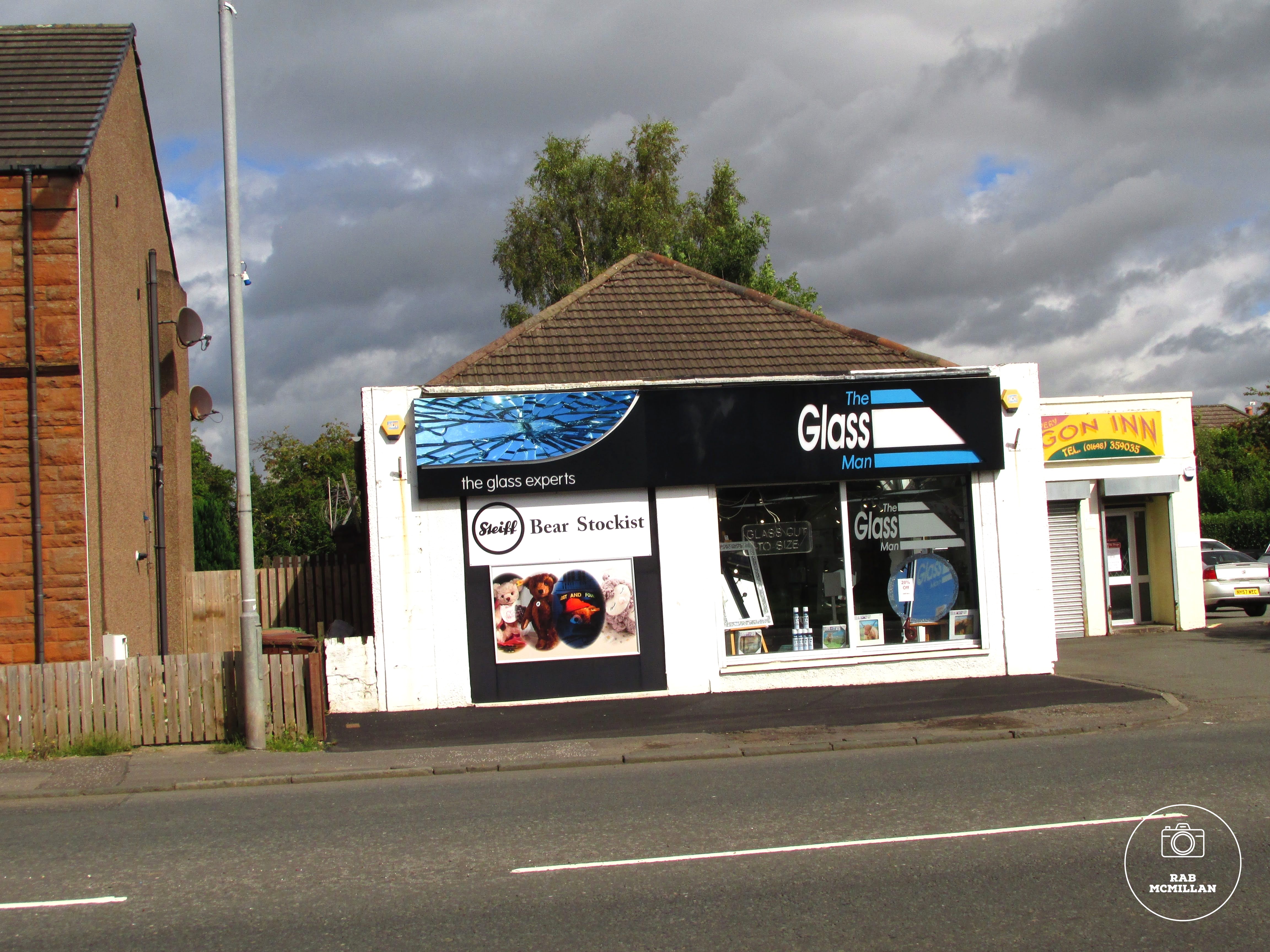 The Glass Man, Glasgow Road, Craigneuk, Wishaw, 2020.