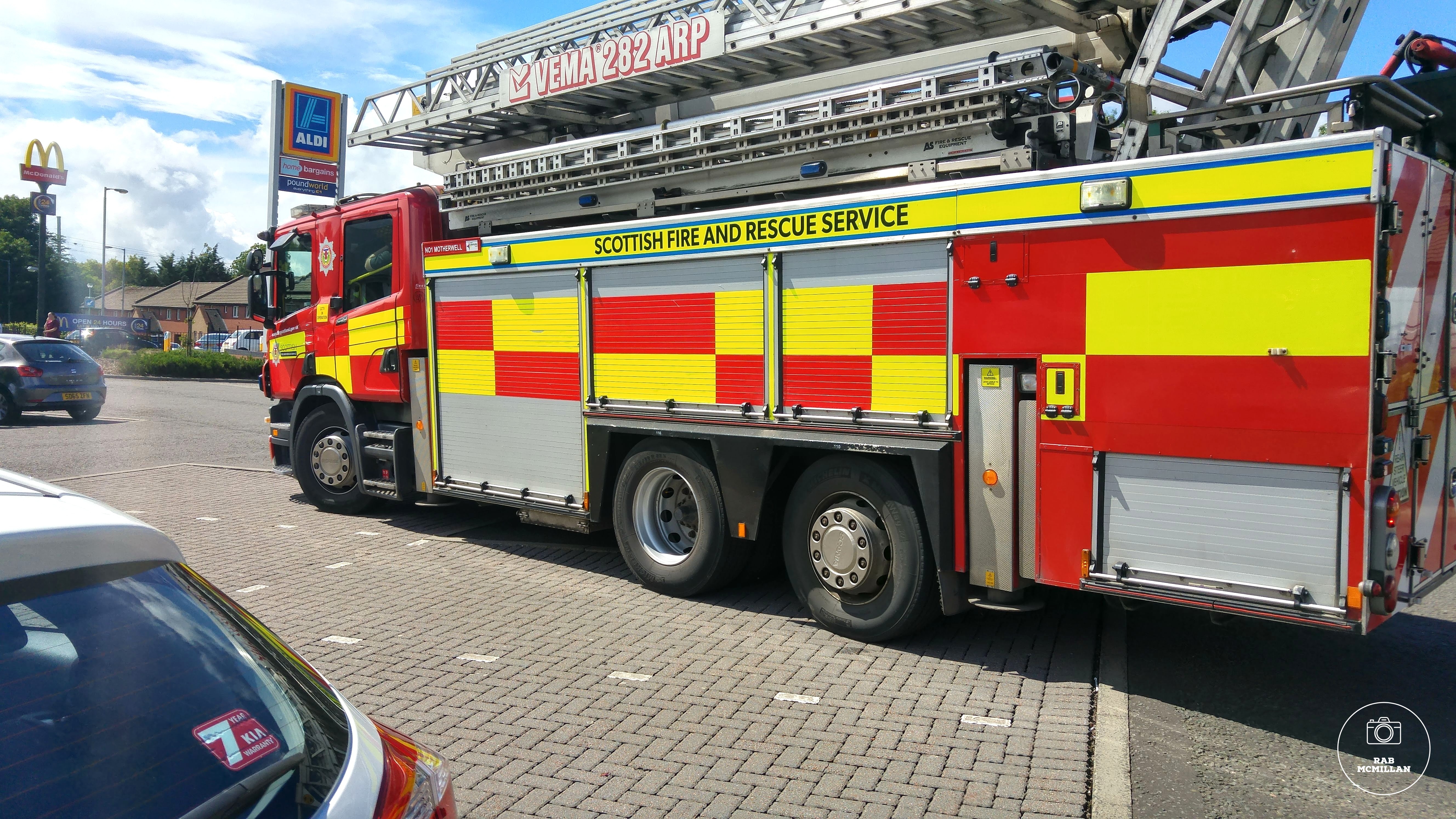 Scottish Fire and Rescue, Aldi Car Park, Glasgow Road, Wishaw, 2016.