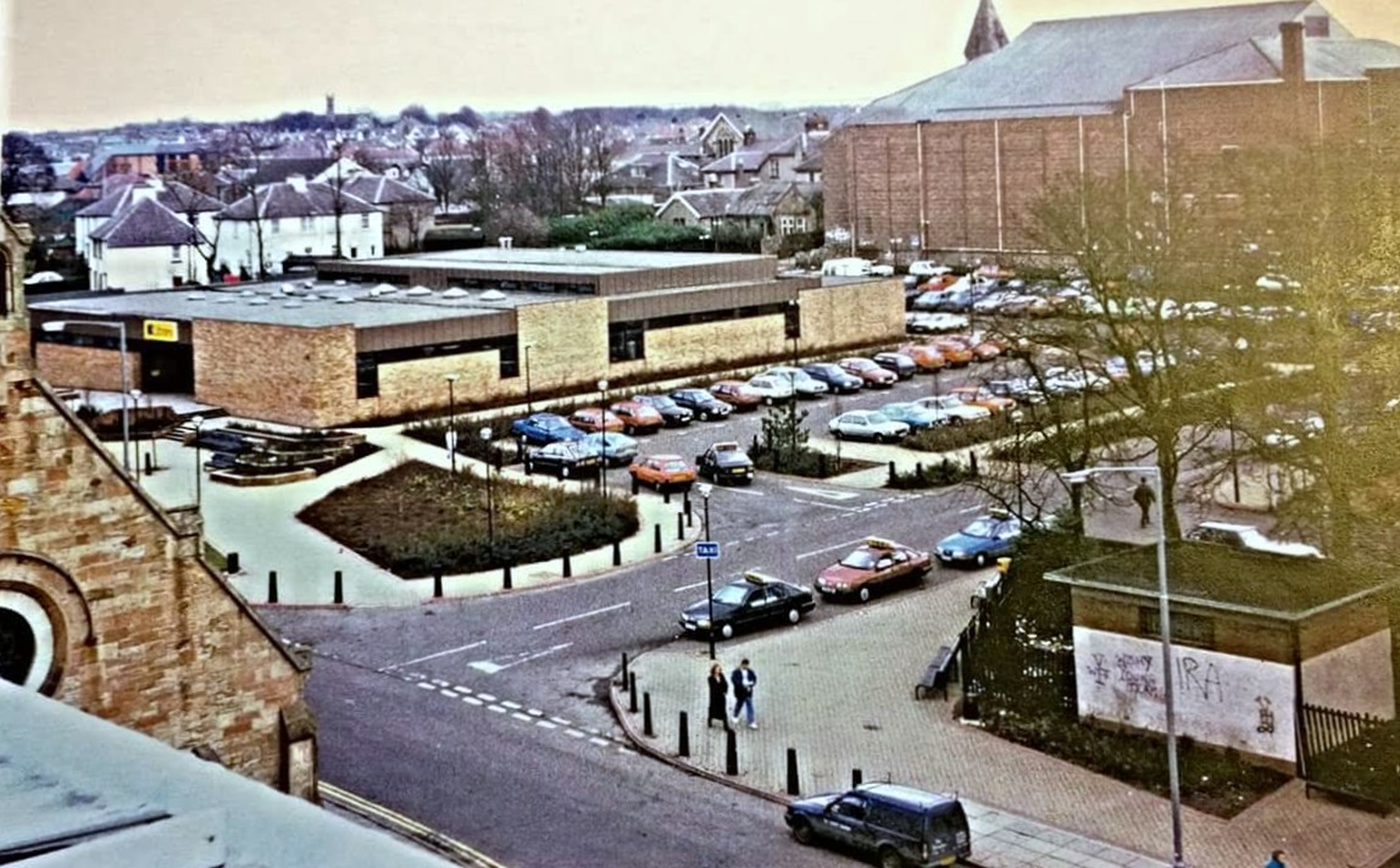 Kenilworth Avenue, Wishaw, 1980's, courtesy of Norrie Allan.