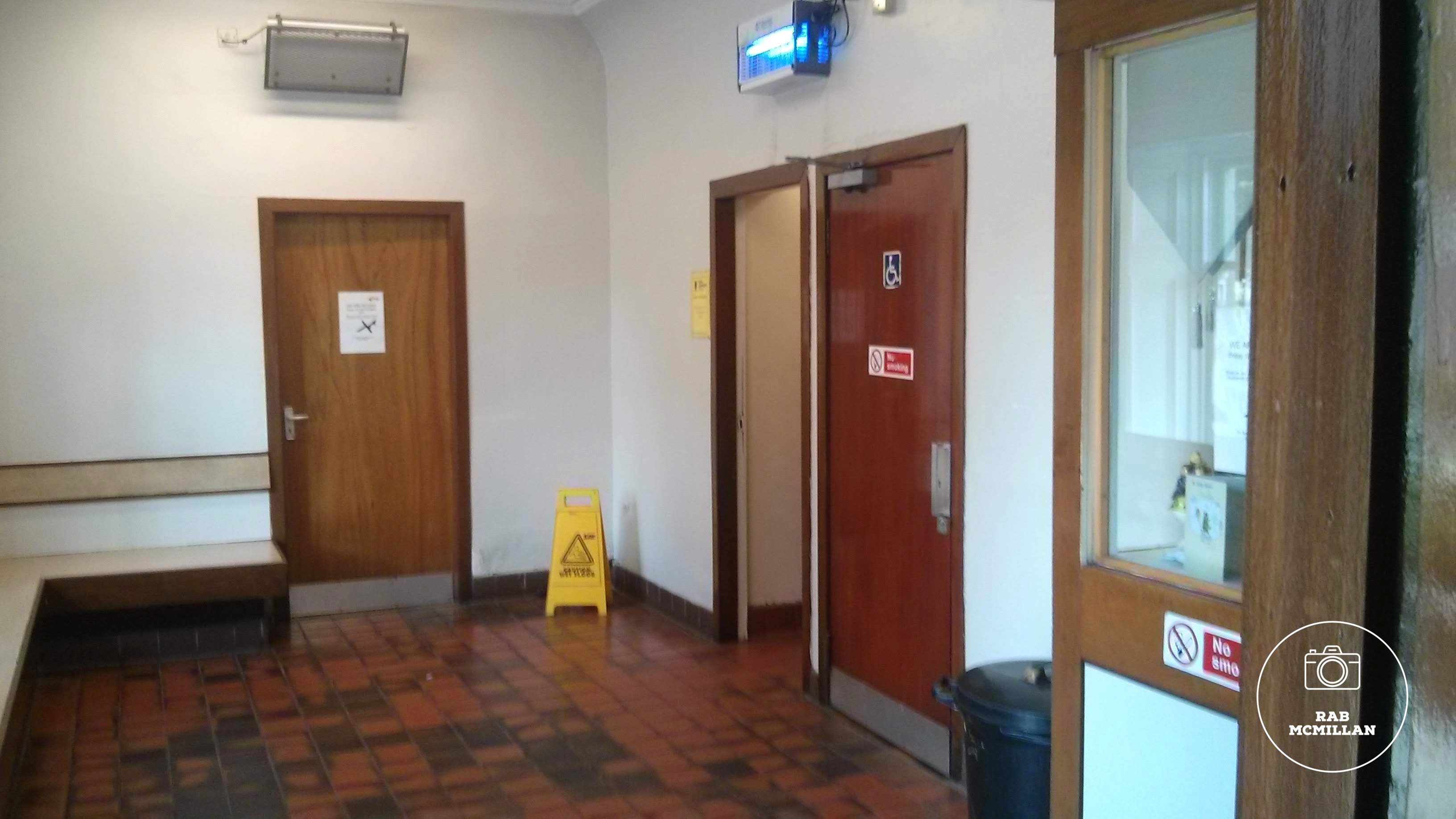 Old public toilets, Coltness Gatehouse, Kenilworth Avenue, Wishaw, 2015.