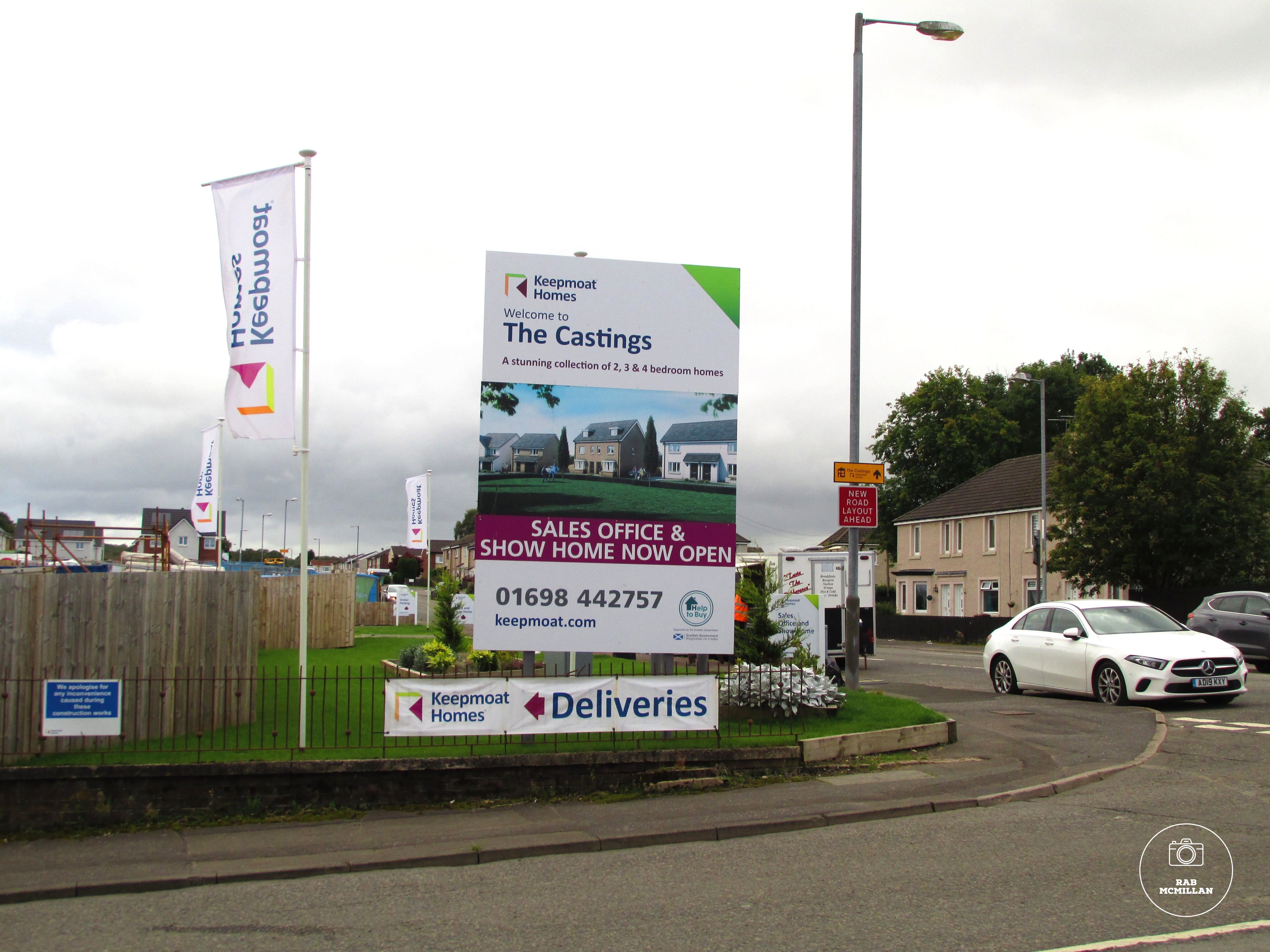 New house's, old Ravenscraig Steelworks Site, Wellington Street/Meadowhead Road, Craigneuk, Wishaw, 2020.