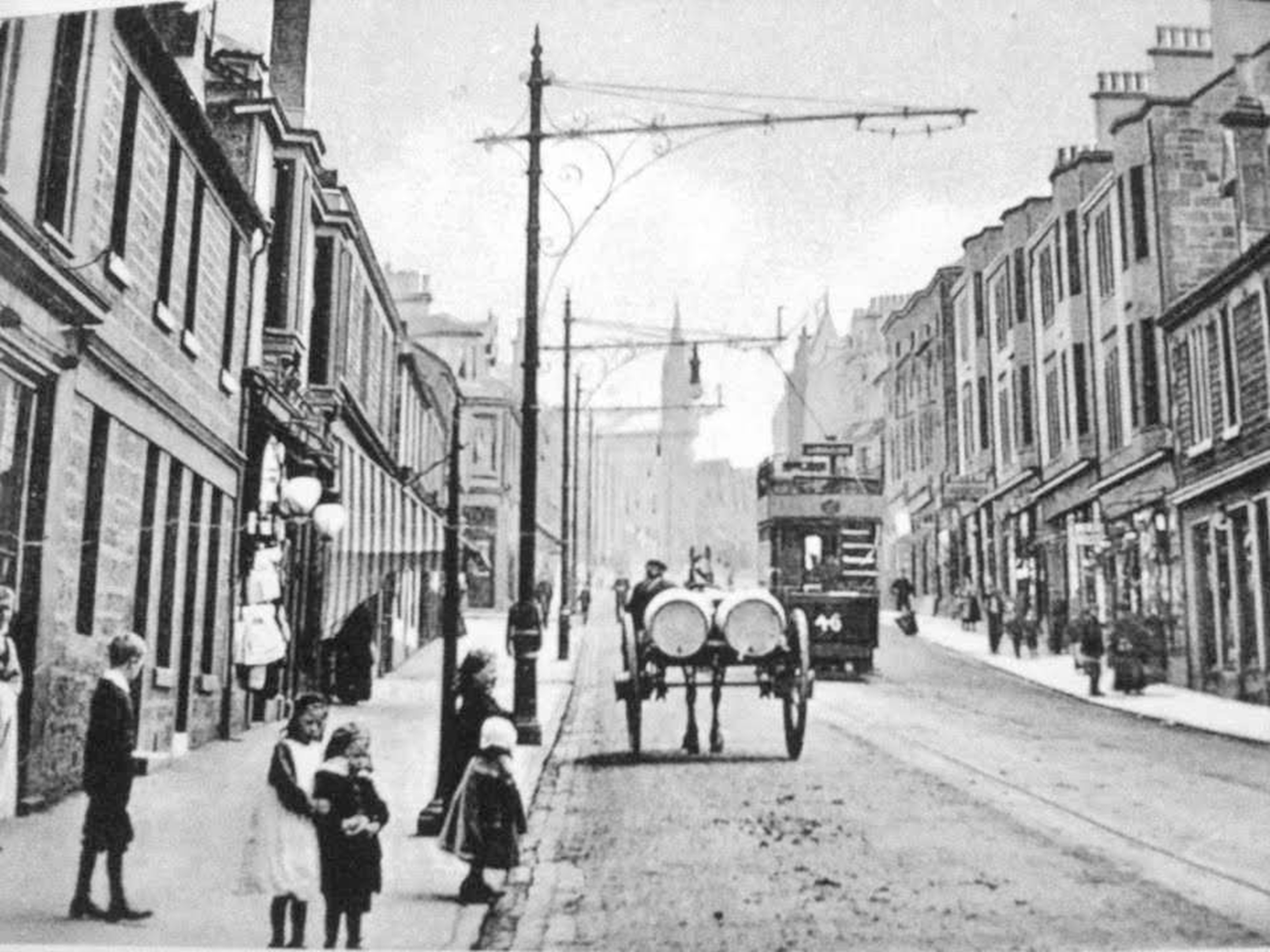 Main Street, Wishaw, early 1900's.