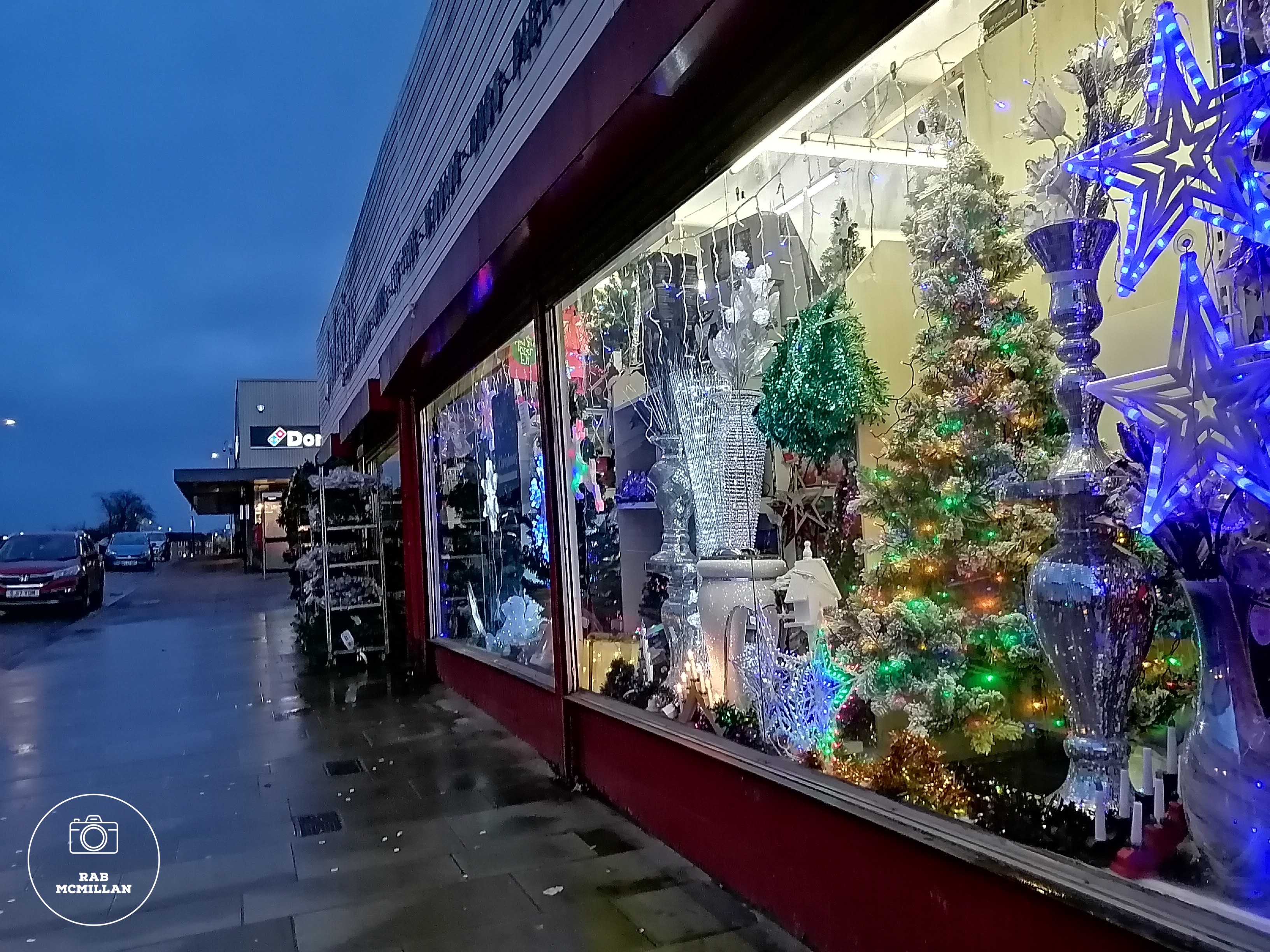 Window display, Infinity, Kirk Road, Wishaw, Christmas, 2019.