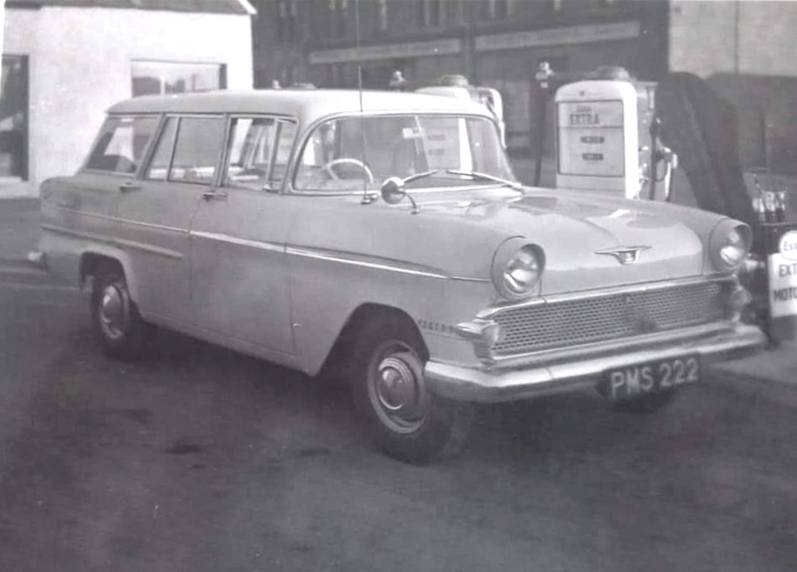 Stewarton Garage, Stewarton Street, Wishaw, 1960's, courtesy of Tommy Jardine.