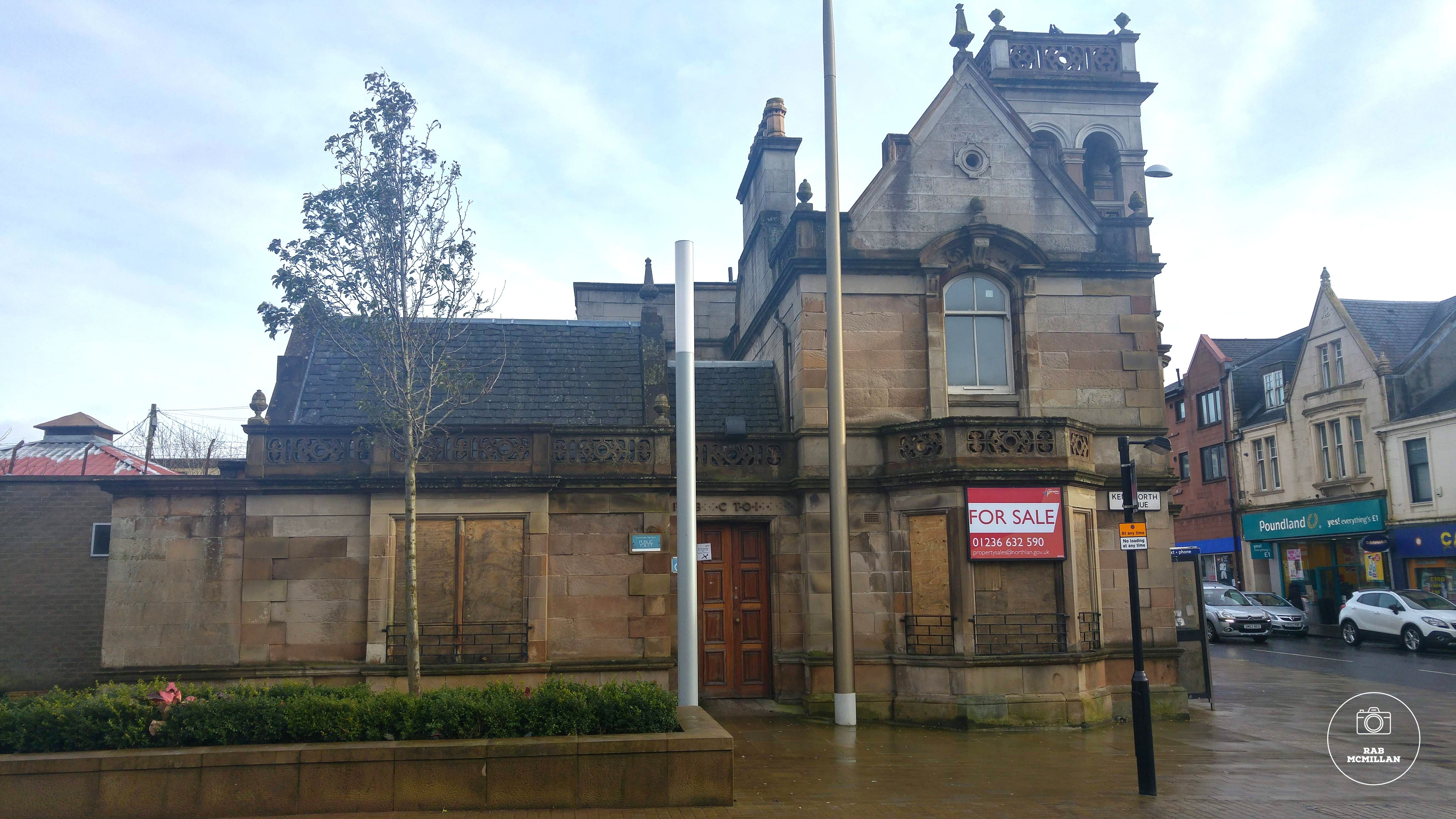 Coltness Gatehouse, corner of Kenilworth Avenue/Main Street, Wishaw, 2016.