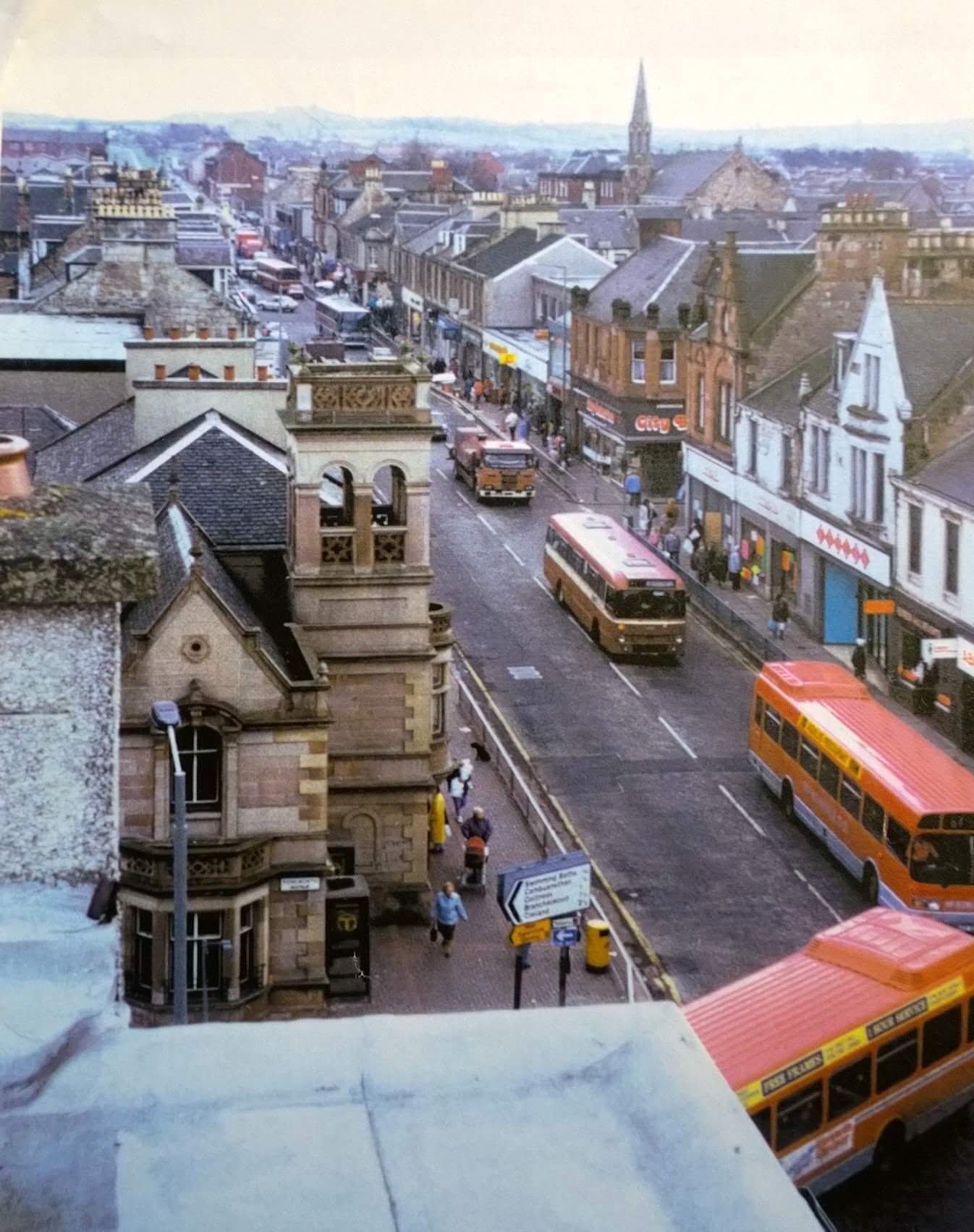 Main Street, Wishaw, 1980's, courtesy of Norrie Allan.