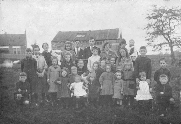 Cleland near Wishaw, 1920's, Thanks to Mary Gilchrist who's Mum Jane Heyburn is in the photo.