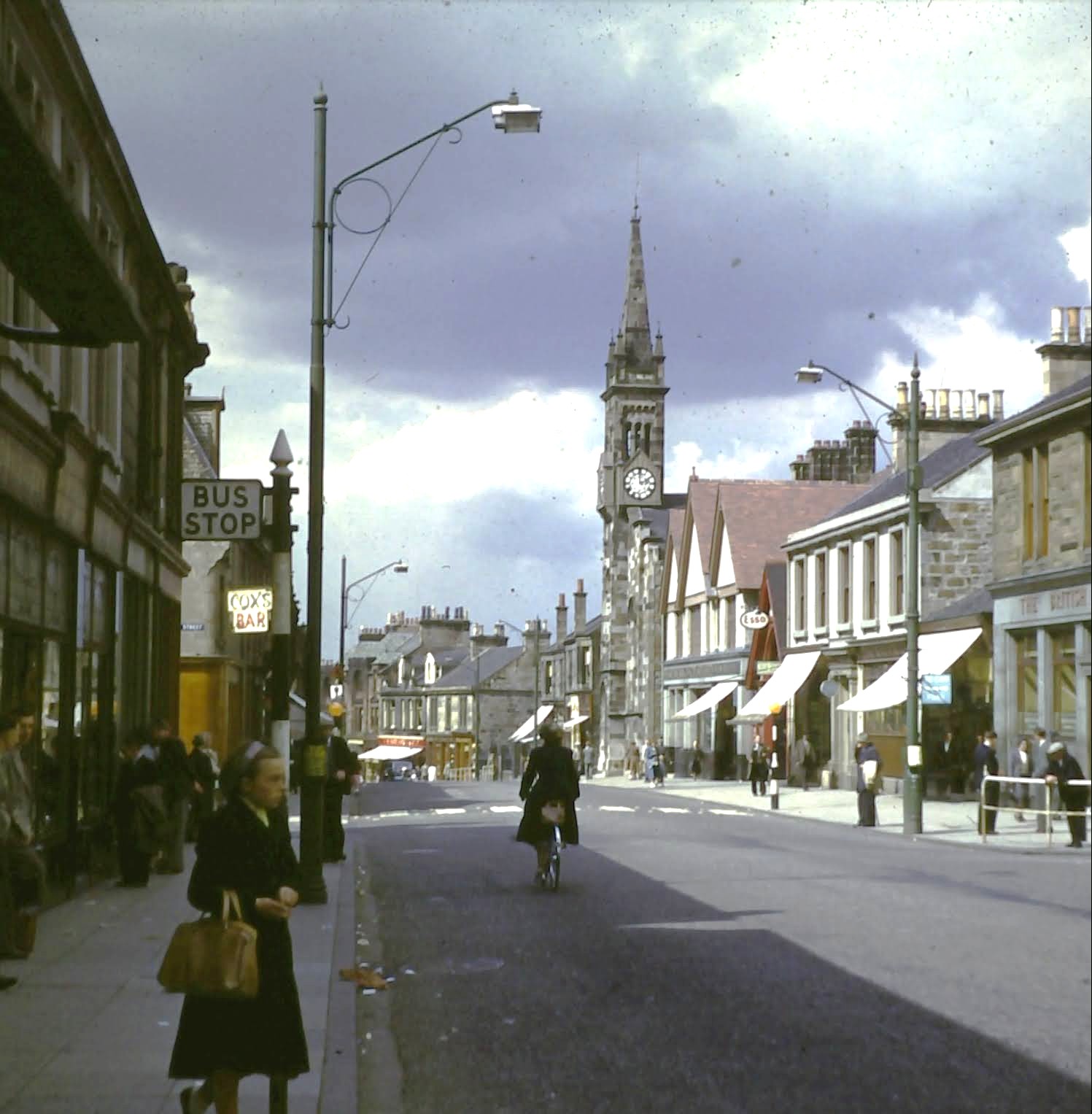 Main Street, Wishaw, 1953, courtesy of Alan Scherr