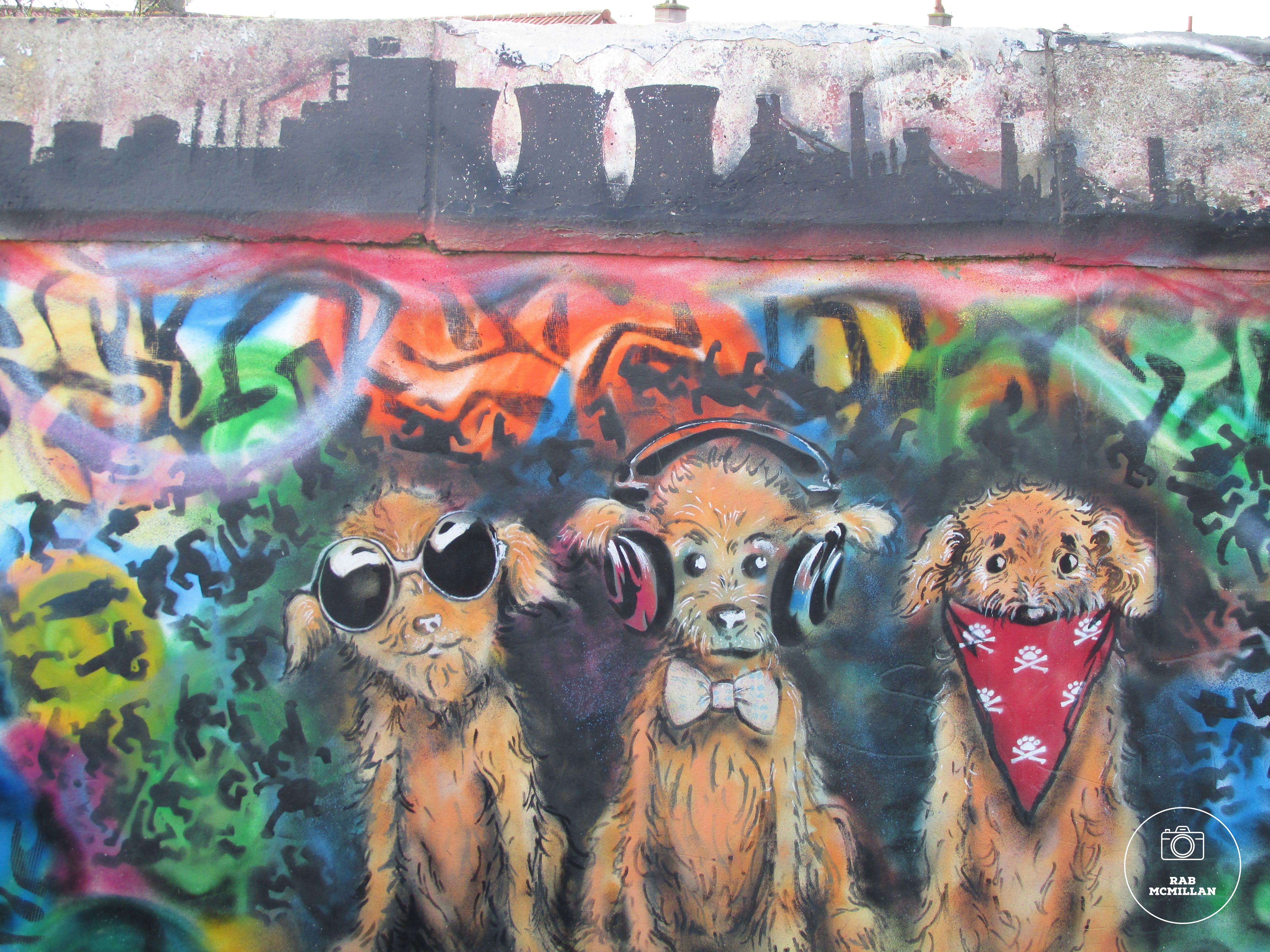 Mural on the Pather/Dimsdale Bridge, Wishaw, 2015.